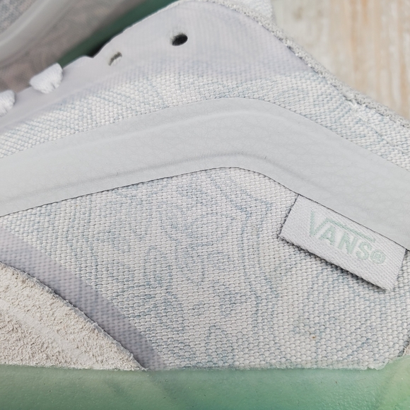 Vans AVE Pro Beatrice Domond Bonejade - Picture 6 of 13